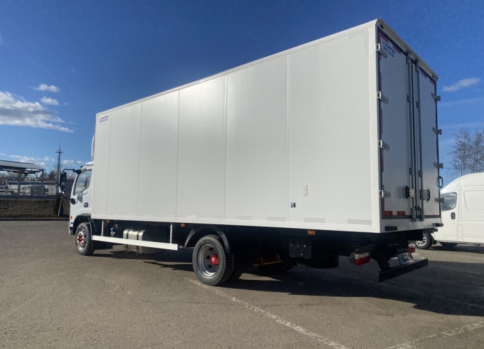 Изотермический фургон DONGFENG C120N